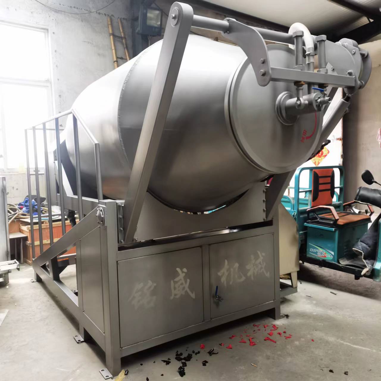 自動開蓋滾揉機.jpg