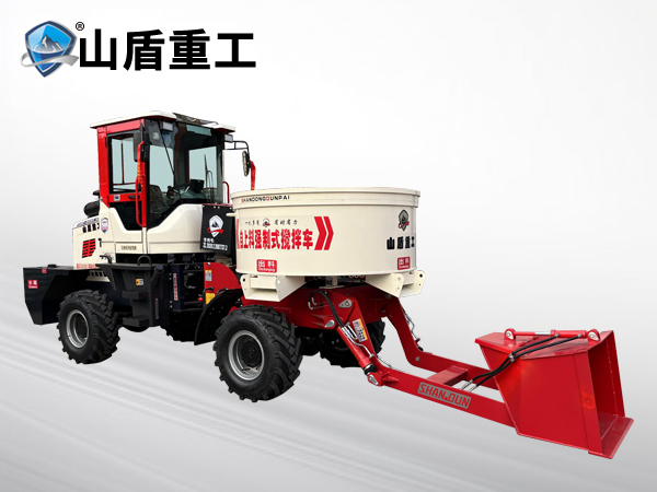 2000型自上料平口攪拌車(chē)